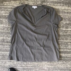 Calvin Klein XL short sleeve V neck blouse